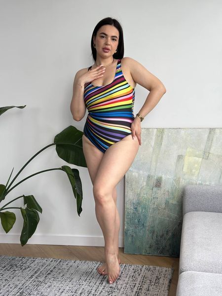 Суцільний купальник PLUS SIZE з райдужним принтом XL&ndash;3XL SW3663-xl фото