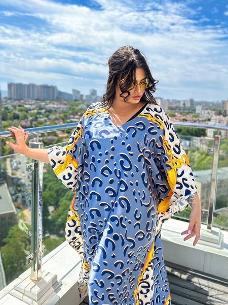 Платье-туника PLUS SIZE разноцветное из атласного шёлка XL&ndash;7XL SW650 фото