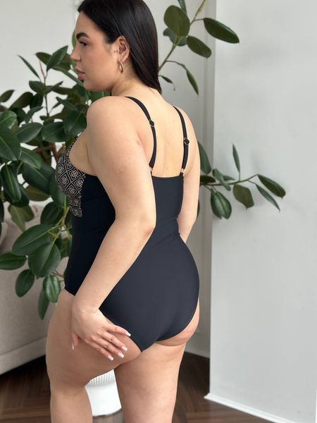 Суцільний купальник PLUS SIZE чорний з геометричним принтом XL&ndash;2XL SW3574 фото